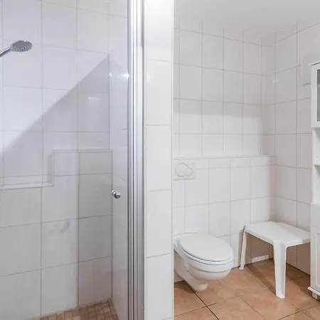 Apartment Haus Malaga 6 *